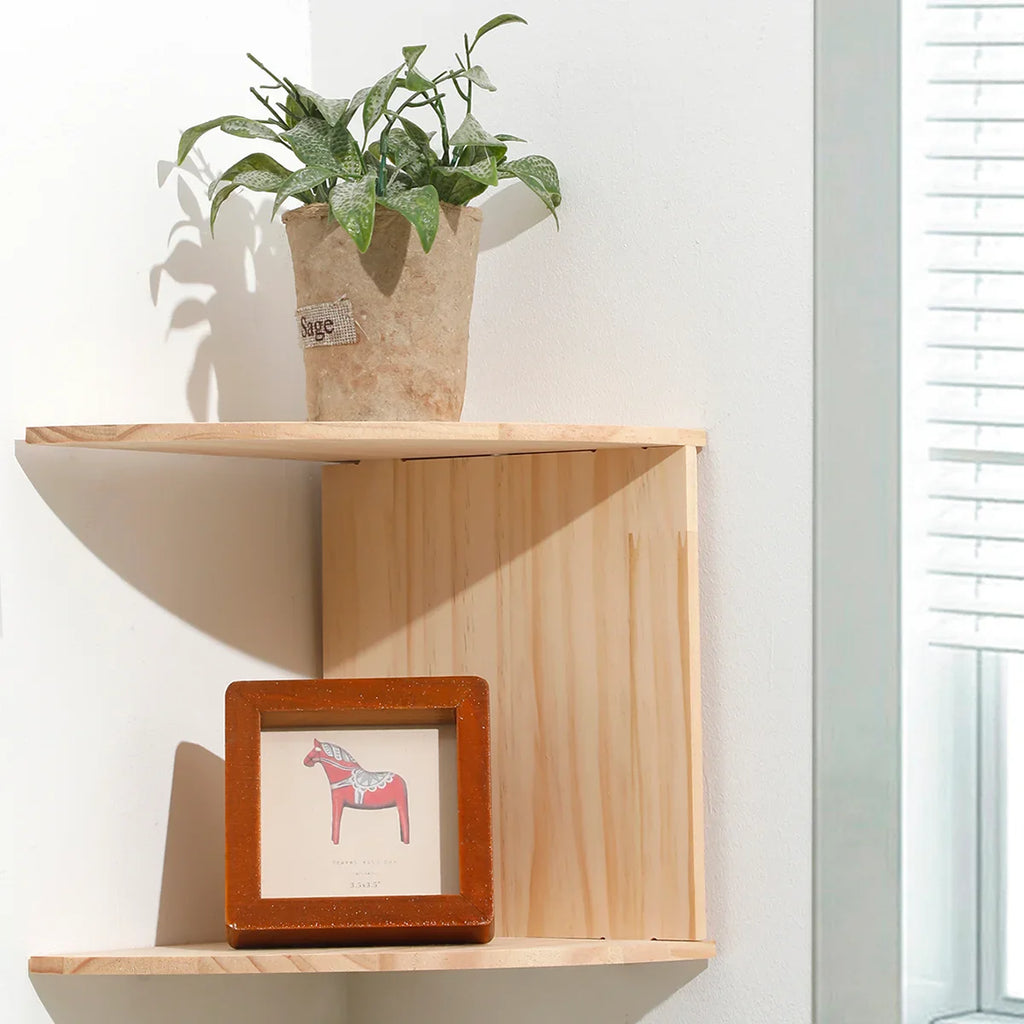Chic Corner Storage Shelf